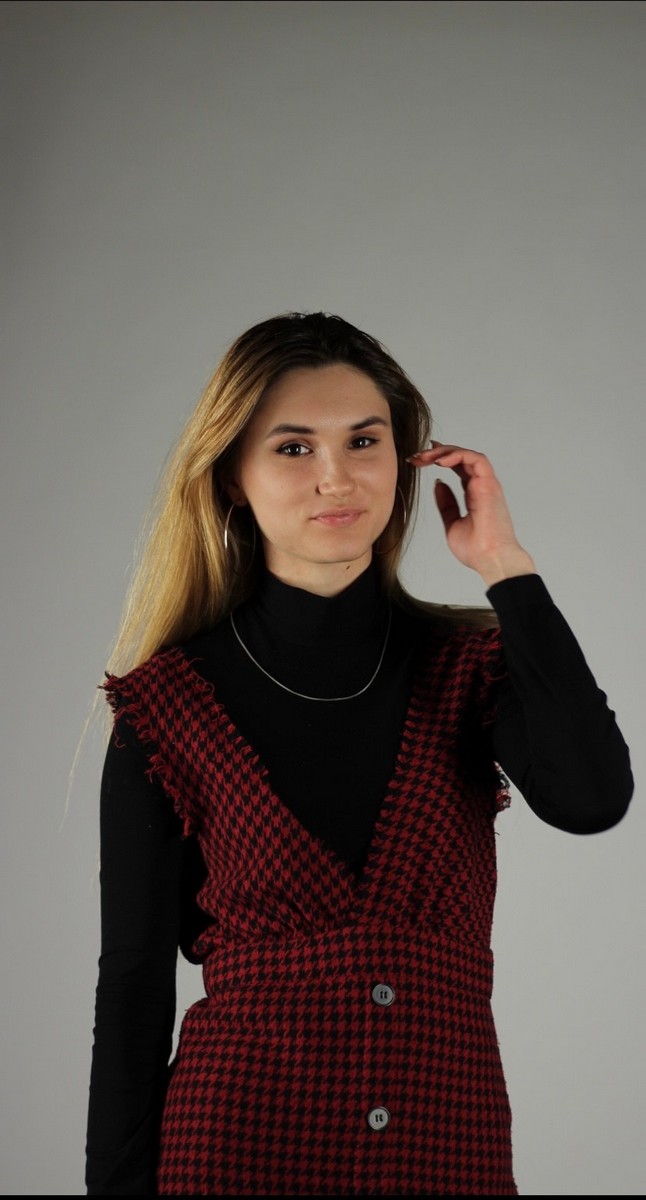  П.Д. педагог по эстрадному окалу